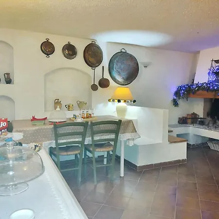 Charming In Tollo, Garden * Tollo