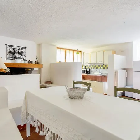 Charming In Tollo, Garden Apartamento