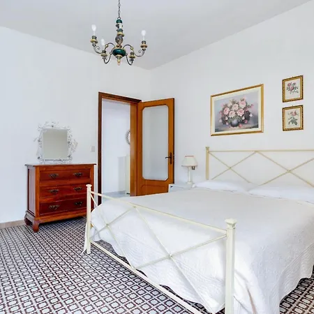 Charming In Tollo, Garden شقة Tollo